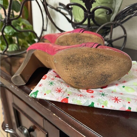 Coach Heels 👠 - Picture 5 of 7